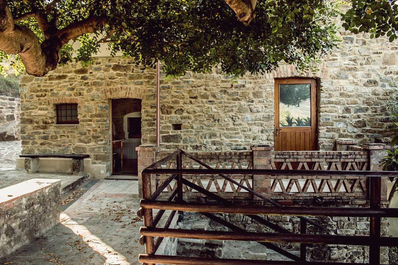 Casale I Cirillo Bed & Breakfast Rutino Exterior photo